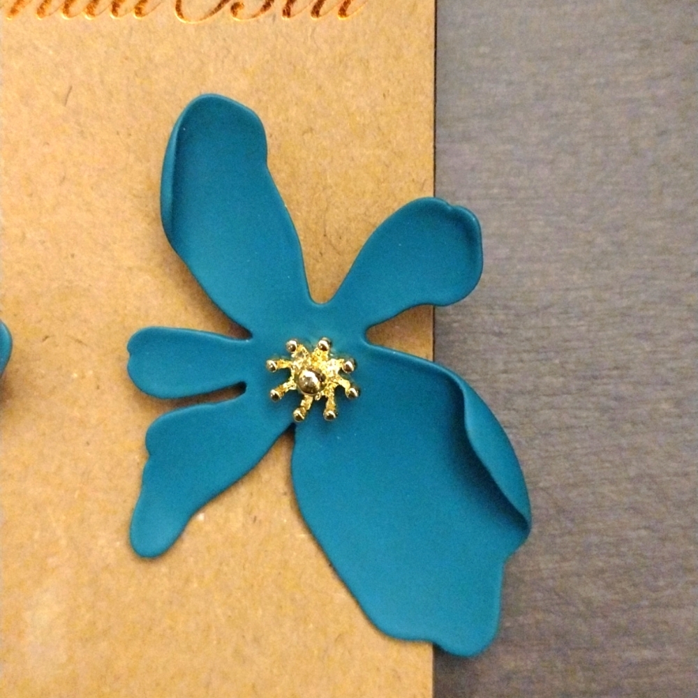 Gold Blue Flower Brass Earrings Amanda Blu’s Gold Hand Painted - NWT - Picture 4 of 7